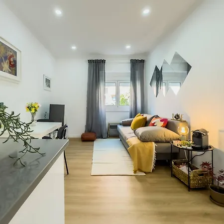 River 2-bedroom With Terrace In Alcantara Lisbon