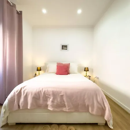 아파트 River 2-bedroom With Terrace In Alcantara *
