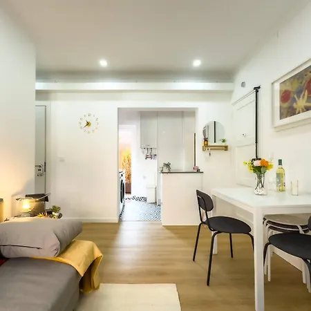River 2-bedroom With Terrace In Alcântara Appartement